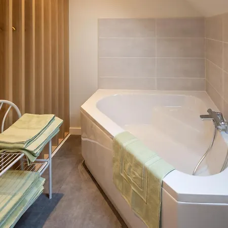 펜션 L'ecrin De Soligny Trainel